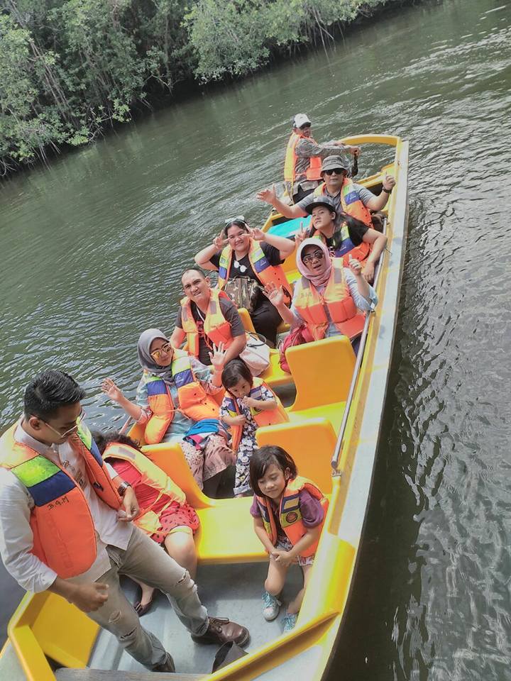 Paket One Day Tour Hutan Mangrove ( Bintan ) 